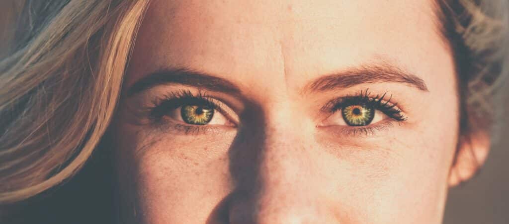 Eyeshadows That Will Make Hazel Eyes Pop Illuminate Beauty