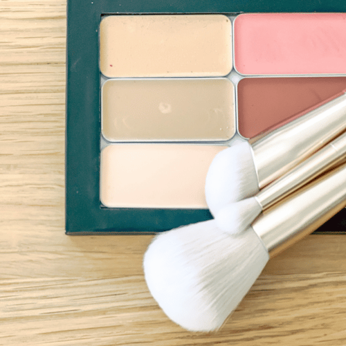 How to Color Match Yourself with Seint Makeup